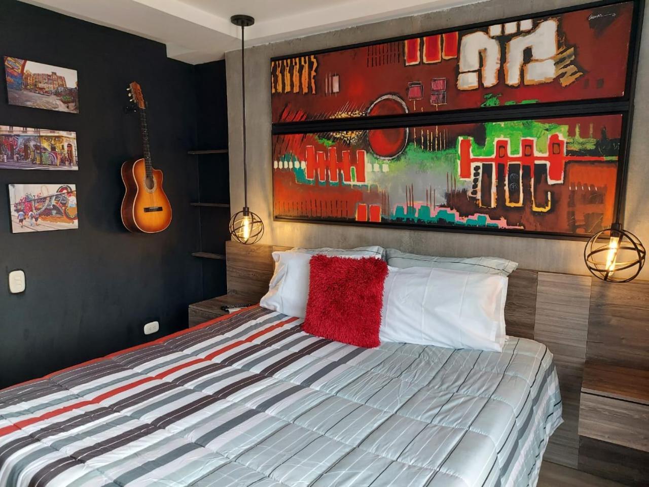San Peter Apartments Medellin Bagian luar foto