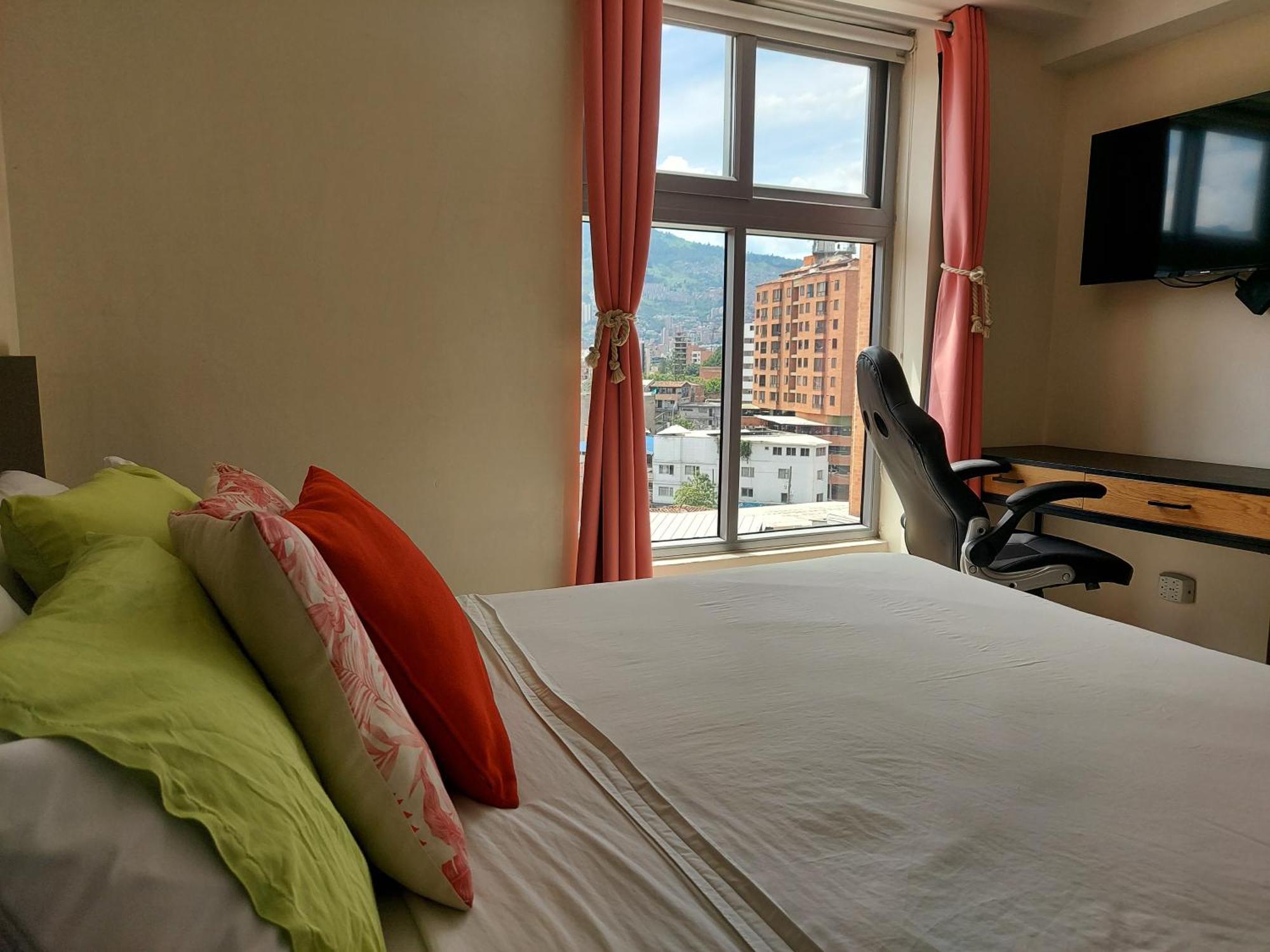San Peter Apartments Medellin Bagian luar foto